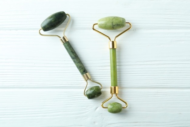 green jade face roller (relaxation & stress relief)